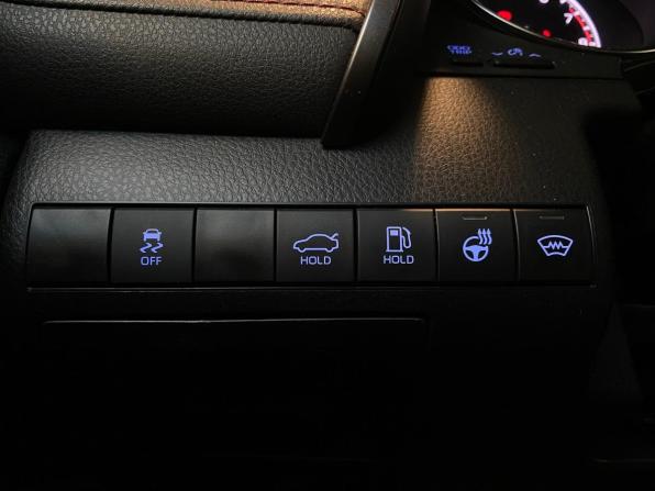 Toyota Camry VIII (XV70) Рестайлинг с пробегом 2021 года, цена 3 590 000 рублей, 76371 км, седан, Автокод Объявления