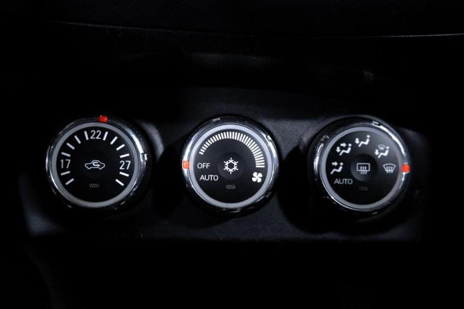 Mitsubishi Outlander II Рестайлинг с пробегом 2012 года, цена 1 039 000 рублей, 297000 км, внедорожник, Автокод Объявления