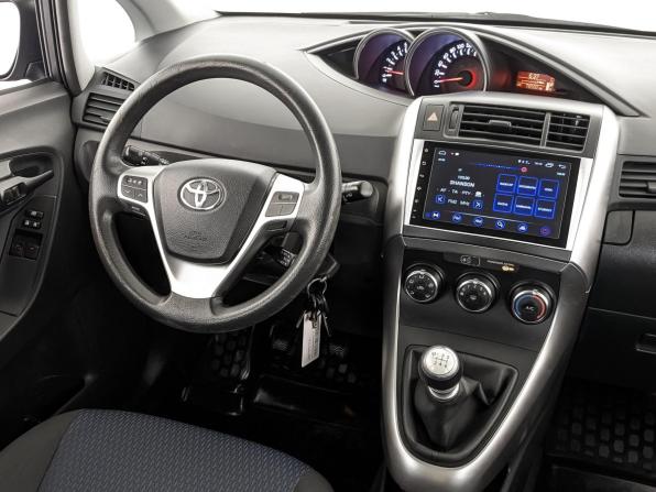 Toyota Verso I Рестайлинг с пробегом 2015 года, цена 1 525 000 рублей, 78497 км, компактвэн, Автокод Объявления