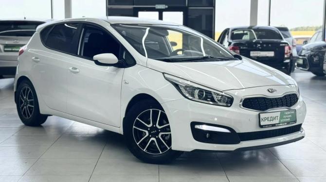 Kia Ceed II Рестайлинг с пробегом 2017 года, цена 1 189 000 рублей, 235635 км, хэтчбек, Автокод Объявления
