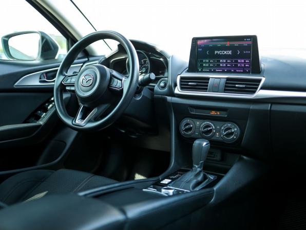 Mazda 3 III (BM) Рестайлинг с пробегом 2016 года, цена 1 159 000 рублей, 229569 км, седан, Автокод Объявления