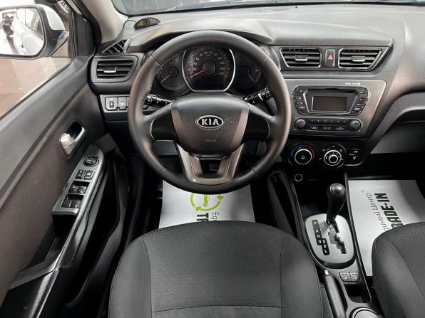 Kia Rio III с пробегом 2012 года, цена 695 000 рублей, 275479 км, седан, Автокод Объявления