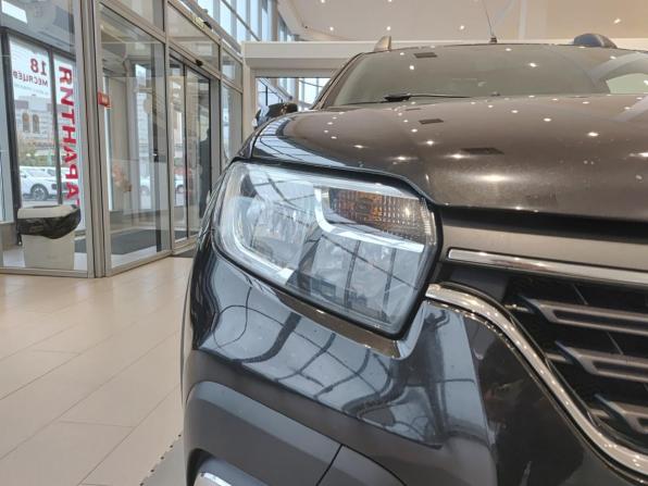 Renault Sandero II Рестайлинг с пробегом 2021 года, цена 1 296 000 рублей, 78234 км, хэтчбек, Автокод Объявления