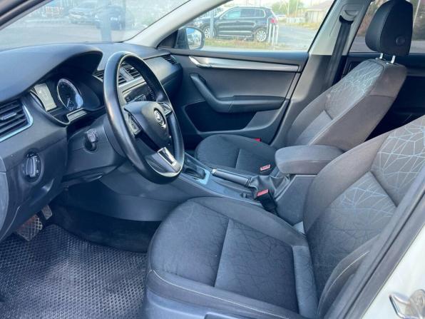 Skoda Octavia III (A7) Рестайлинг с пробегом 2019 года, цена 1 820 000 рублей, 123177 км, лифтбек, Автокод Объявления
