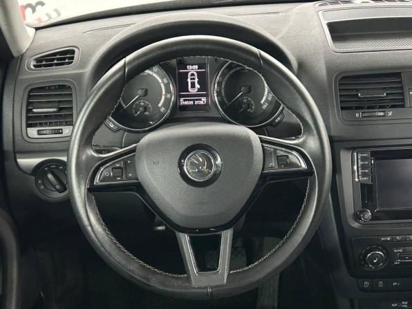 Skoda Yeti I Рестайлинг с пробегом 2017 года, цена 1 099 000 рублей, 209000 км, внедорожник, Автокод Объявления