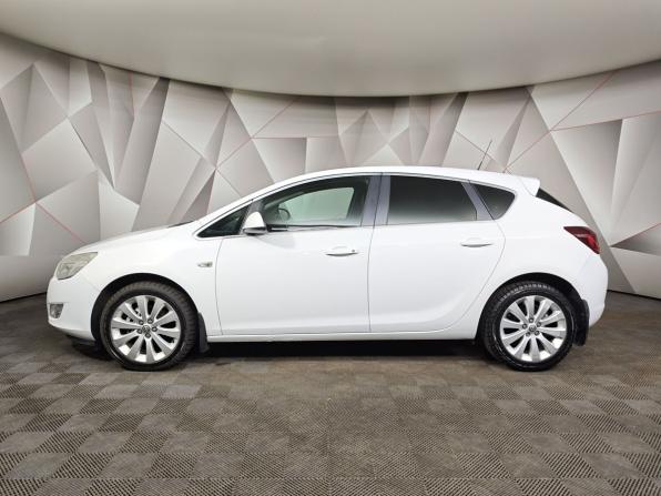 Opel Astra J с пробегом 2011 года, цена 585 000 рублей, 135459 км, хэтчбек, Автокод Объявления