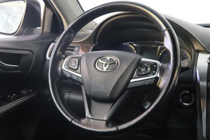 Toyota Camry VII (XV50) Рестайлинг с пробегом 2016 года, цена 1 939 000 рублей, 147000 км, седан, Автокод Объявления