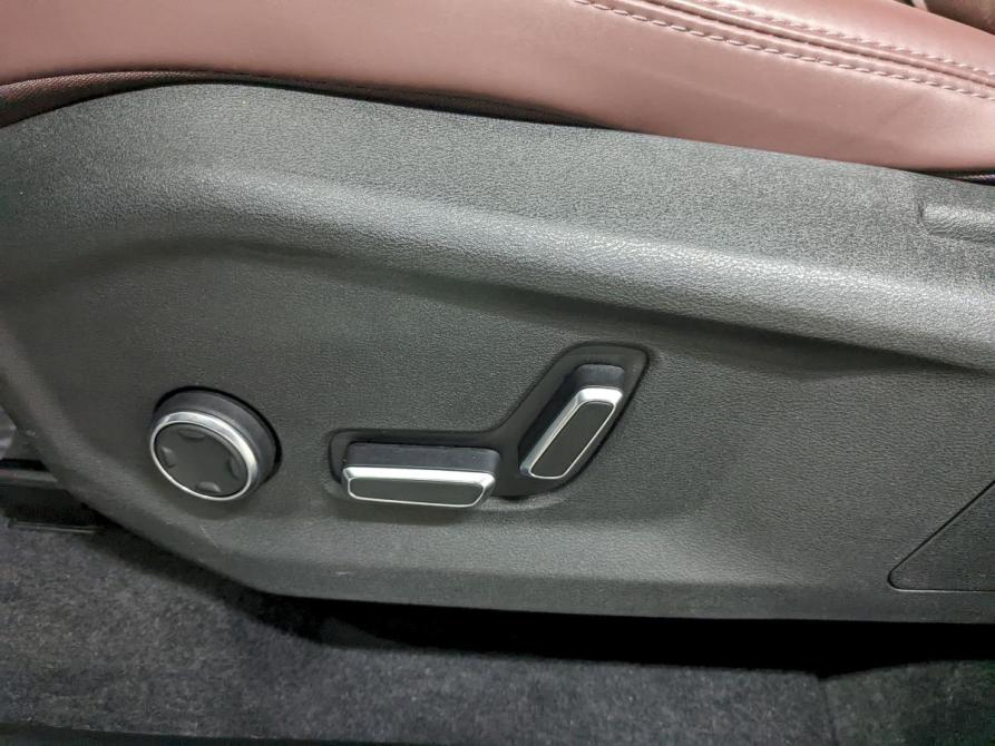 Geely Monjaro I Москва  - изображение 15