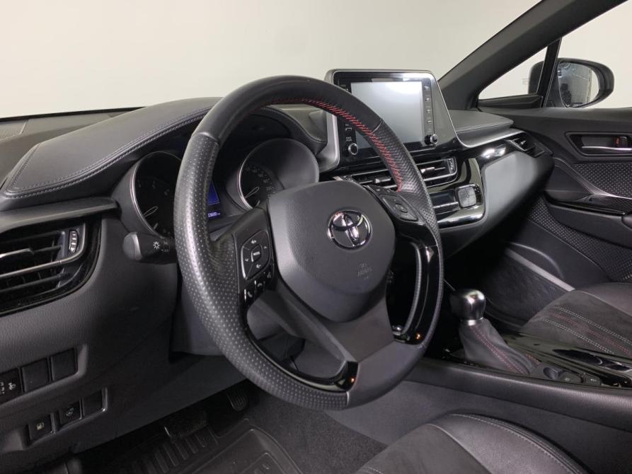 Toyota C-HR I Рестайлинг Москва  - изображение 11