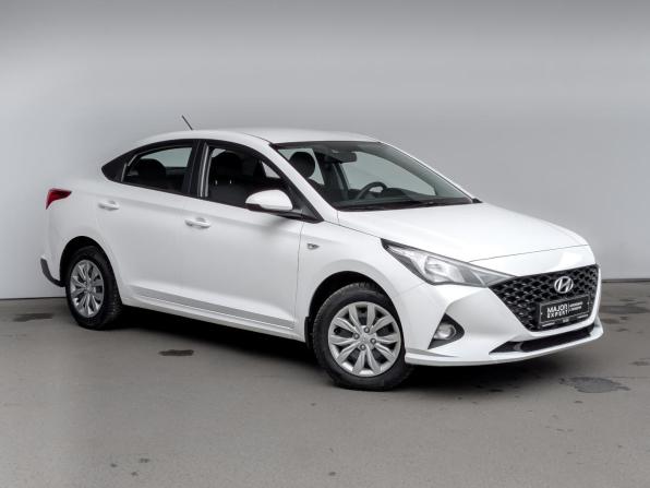 Hyundai Solaris II Рестайлинг с пробегом 2022 года, цена 1 670 000 рублей, 79311 км, седан, Автокод Объявления