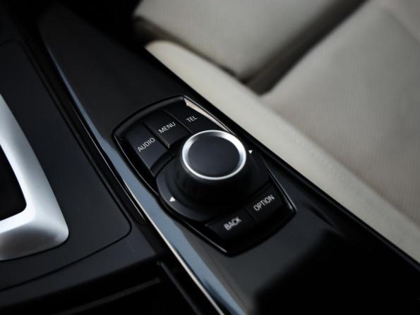BMW 3 серии VI (F3x) Рестайлинг с пробегом 2016 года, цена 2 199 000 рублей, 152287 км, седан, Автокод Объявления