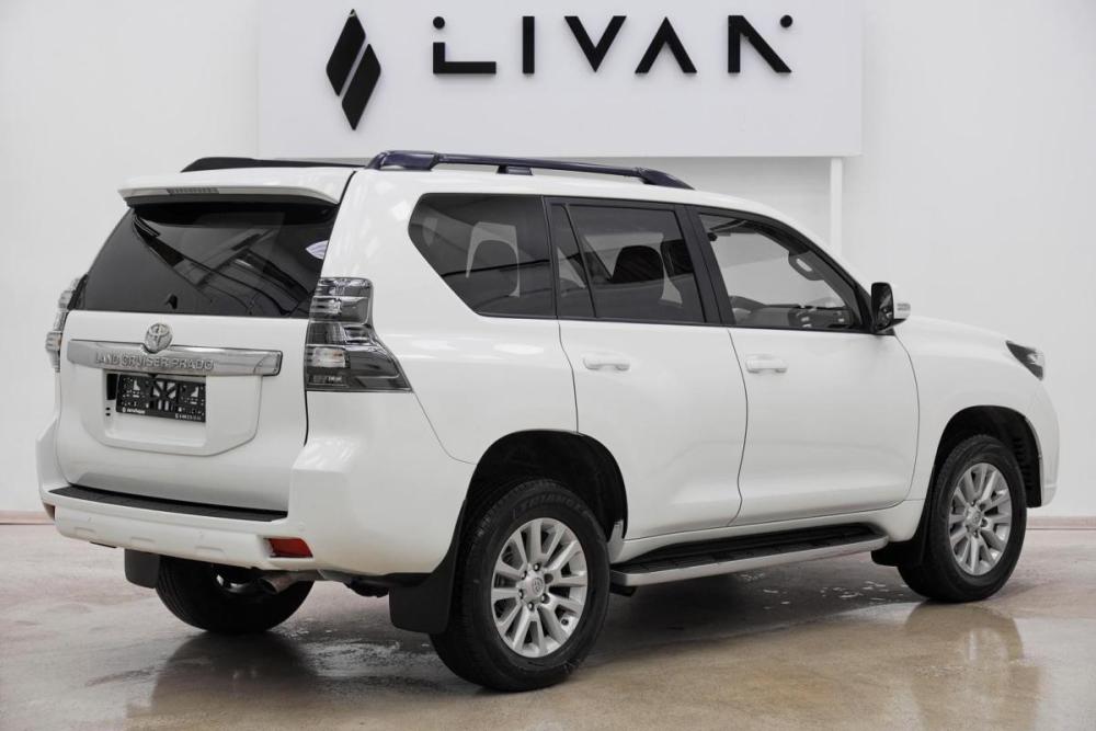 Toyota Land Cruiser Prado 150 Series Рестайлинг 1 Москва  - изображение 2
