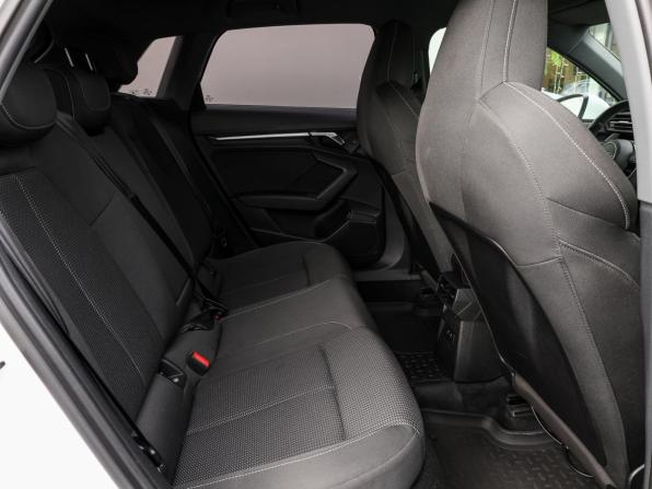 Audi A3 IV (8Y) с пробегом 2021 года, цена 2 949 000 рублей, 59341 км, хэтчбек, Автокод Объявления