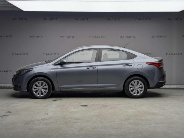 Hyundai Solaris II Рестайлинг с пробегом 2020 года, цена 1 349 000 рублей, 54202 км, седан, Автокод Объявления
