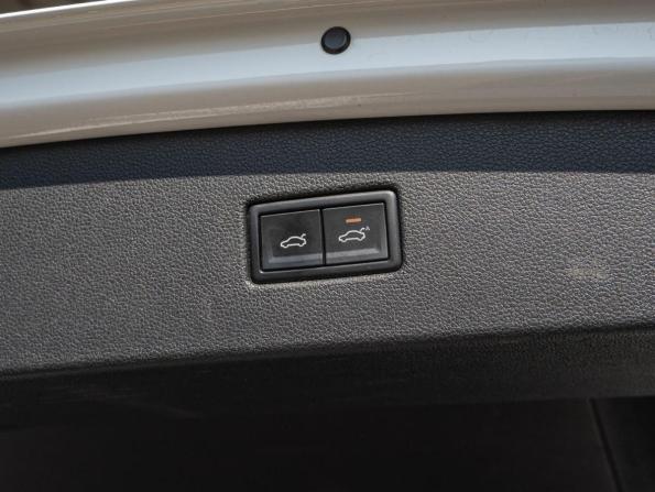 Volkswagen Tiguan II с пробегом 2019 года, цена 2 800 000 рублей, 123516 км, внедорожник, Автокод Объявления