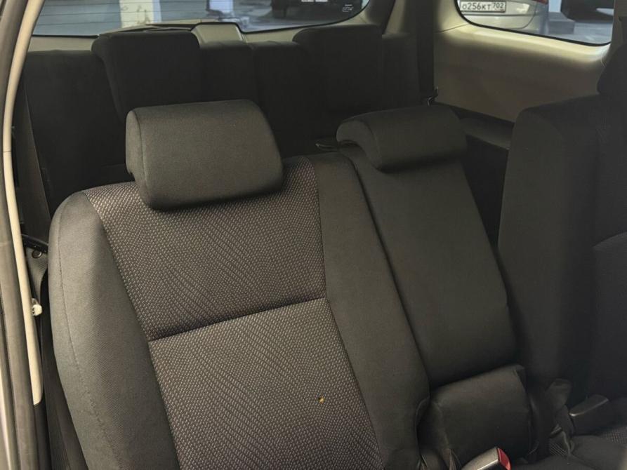 Toyota Wish II Рестайлинг Уфа  - изображение 23