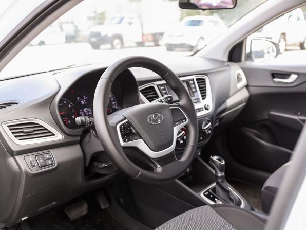 Hyundai Solaris II Рестайлинг с пробегом 2020 года, цена 1 169 000 рублей, 135120 км, седан, Автокод Объявления