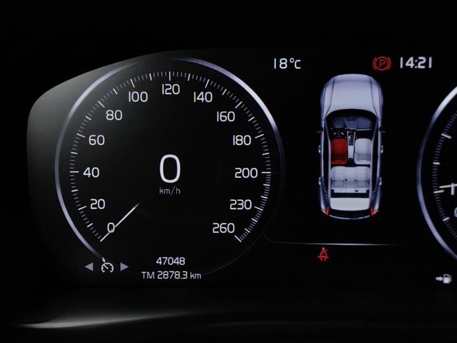 Volvo XC40 I Москва  - изображение 18
