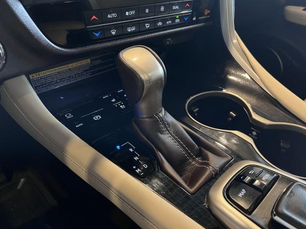 Lexus RX IV с пробегом 2018 года, цена 3 675 000 рублей, 129574 км, внедорожник, Автокод Объявления
