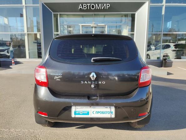 Renault Sandero II с пробегом 2014 года, цена 559 000 рублей, 266604 км, хэтчбек, Автокод Объявления