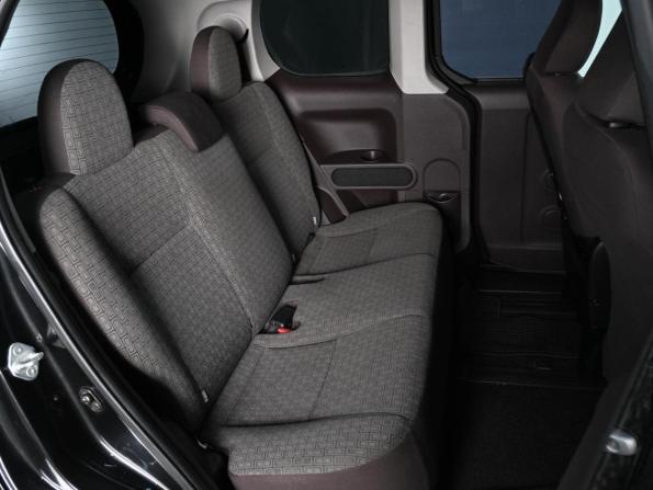 Toyota Spade с пробегом 2012 года, цена 1 060 000 рублей, 160157 км, микровэн, Автокод Объявления