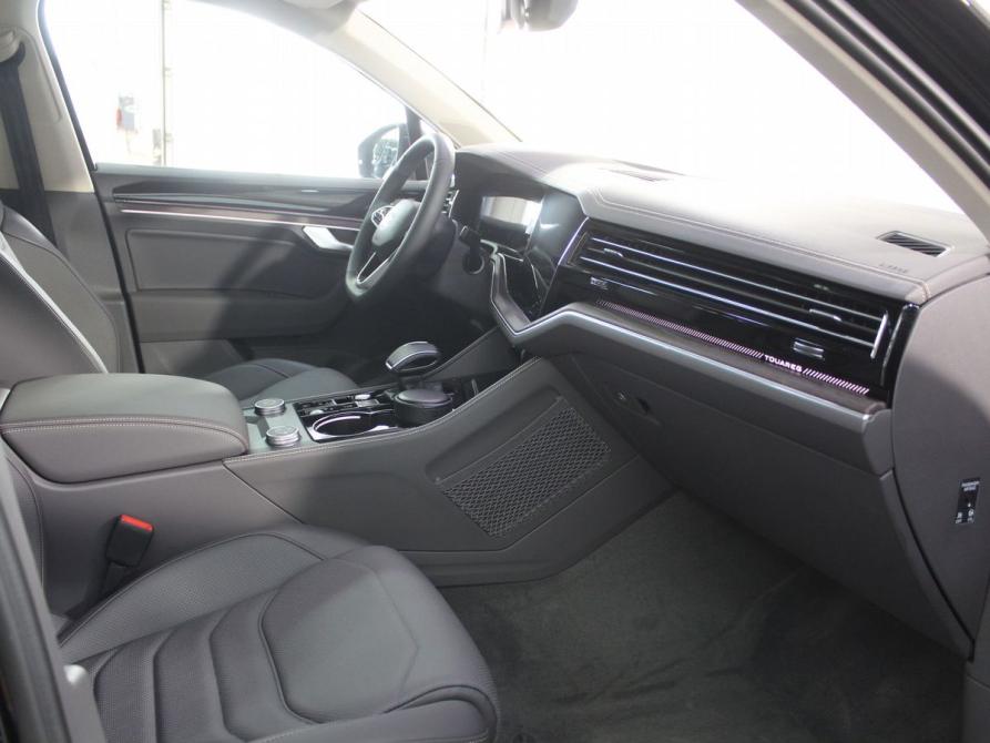 Volkswagen Touareg III Рестайлинг Москва  - изображение 31