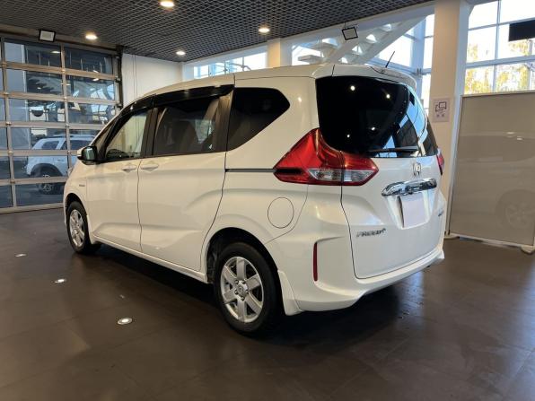 Honda Freed II с пробегом 2017 года, цена 1 625 000 рублей, 110703 км, компактвэн, Автокод Объявления