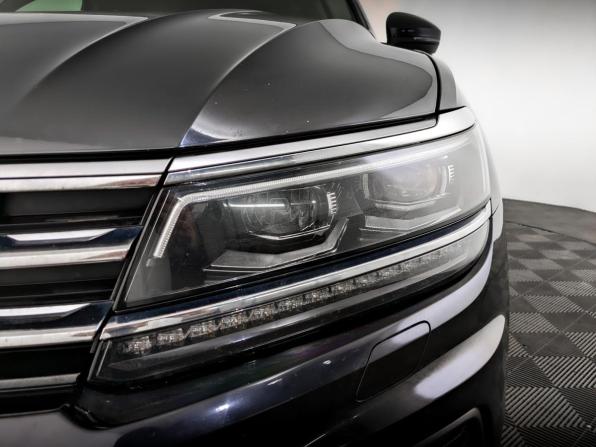 Volkswagen Tiguan II с пробегом 2019 года, цена 1 959 000 рублей, 181317 км, внедорожник, Автокод Объявления