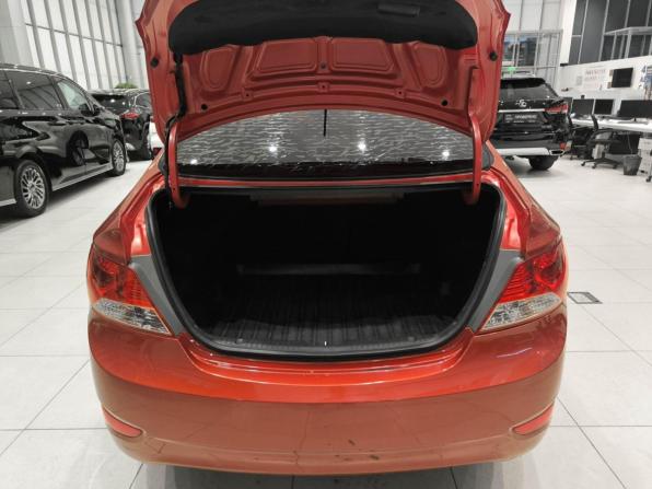 Hyundai Solaris I с пробегом 2013 года, цена 550 000 рублей, 266177 км, седан, Автокод Объявления