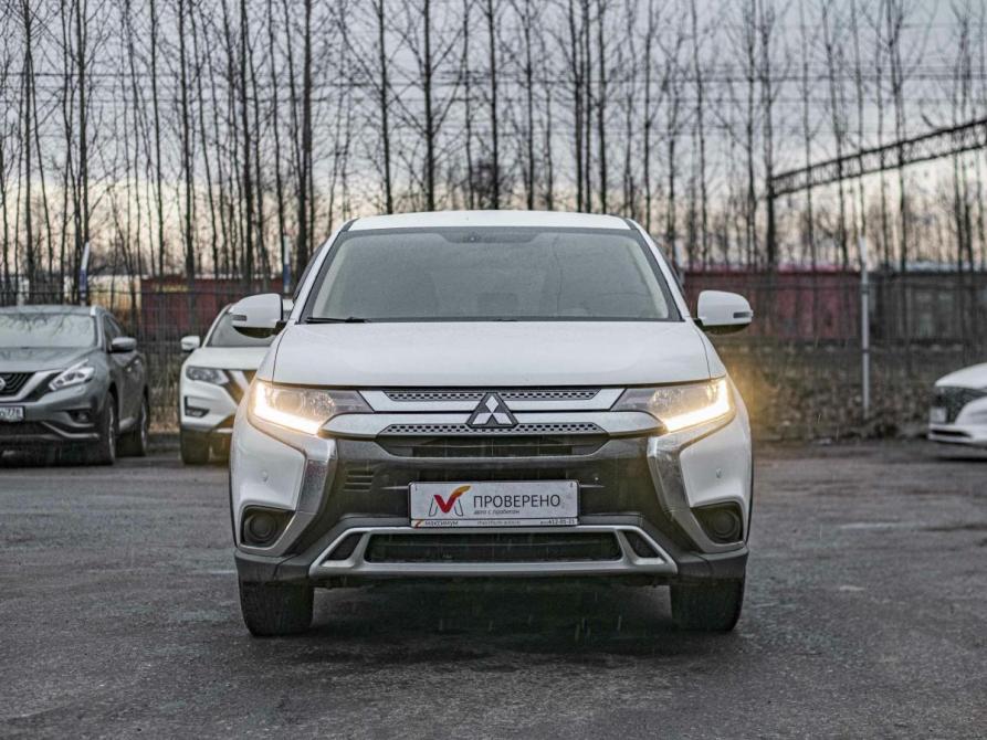 Mitsubishi Outlander III Рестайлинг 3 Санкт-Петербург  - изображение 3
