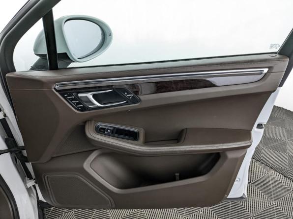 Porsche Macan I с пробегом 2015 года, цена 2 550 000 рублей, 114440 км, внедорожник, Автокод Объявления