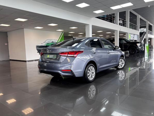 Hyundai Solaris II с пробегом 2017 года, цена 1 345 000 рублей, 119026 км, седан, Автокод Объявления