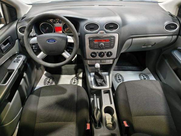 Ford Focus II Рестайлинг с пробегом 2010 года, цена 595 000 рублей, 217571 км, седан, Автокод Объявления