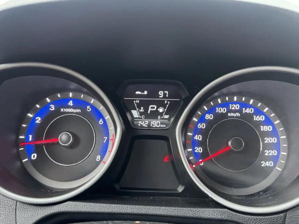 Hyundai Elantra V (MD) Рестайлинг с пробегом 2015 года, цена 1 349 000 рублей, 142187 км, седан, Автокод Объявления