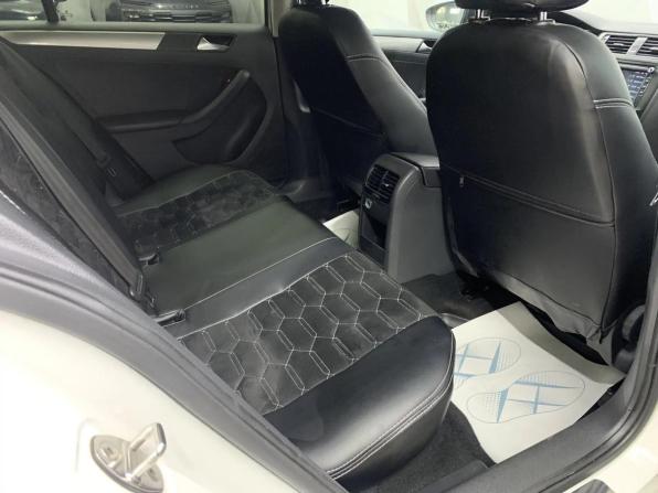 Volkswagen Jetta VI Рестайлинг с пробегом 2015 года, цена 1 040 000 рублей, 228908 км, седан, Автокод Объявления