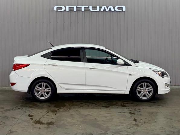 Hyundai Solaris I Рестайлинг с пробегом 2016 года, цена 837 000 рублей, 108960 км, седан, Автокод Объявления