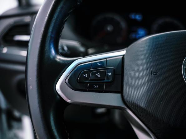 Volkswagen Polo VI с пробегом 2021 года, цена 1 500 000 рублей, 71773 км, лифтбек, Автокод Объявления