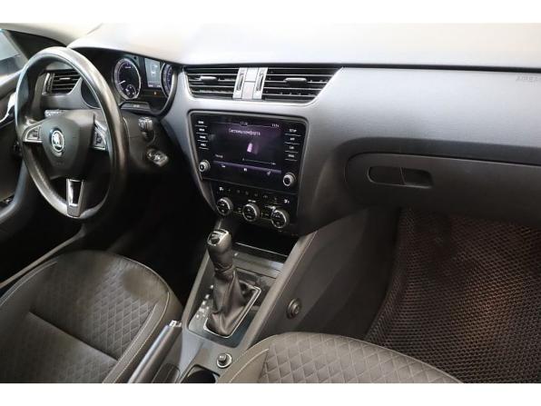 Skoda Octavia III (A7) Рестайлинг с пробегом 2017 года, цена 1 349 000 рублей, 198112 км, лифтбек, Автокод Объявления