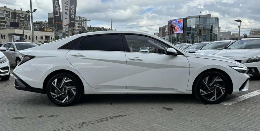 Hyundai Elantra VII (CN7) Рестайлинг Челябинск  - изображение 4