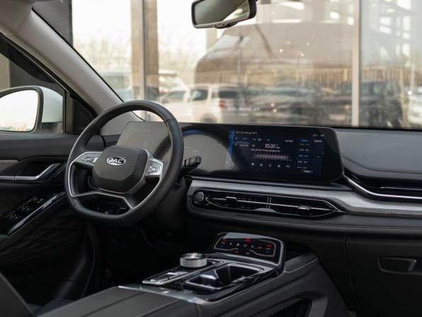 JAC JS6 с пробегом 2023 года, цена 1 900 000 рублей, 7432 км, внедорожник, Автокод Объявления