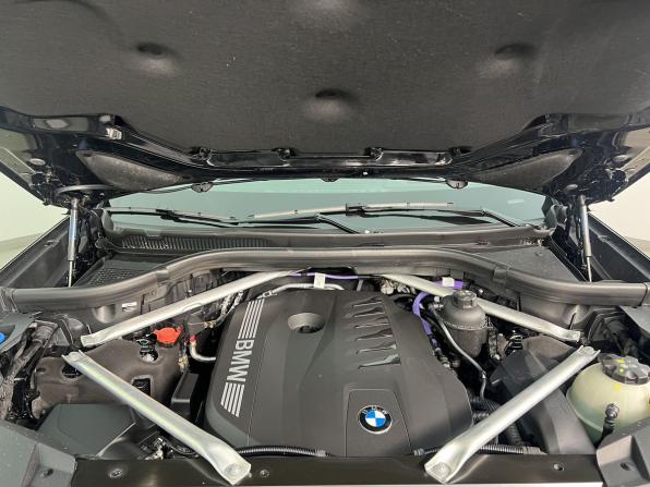 BMW X7 I (G07) Рестайлинг с пробегом 2025 года, цена 15 860 000 рублей, 5630 км, внедорожник, Автокод Объявления