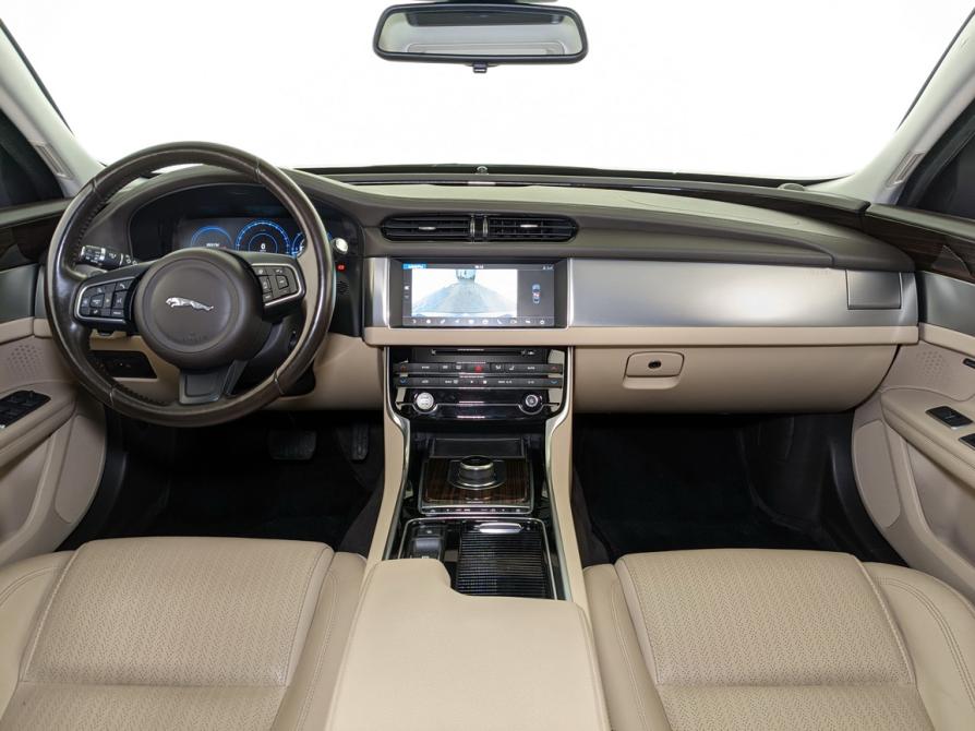Jaguar XF II Москва  - изображение 14