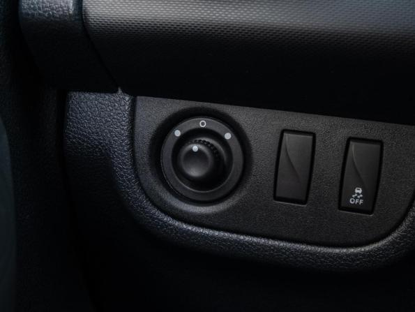 Renault Logan II Рестайлинг с пробегом 2022 года, цена 915 000 рублей, 109747 км, седан, Автокод Объявления