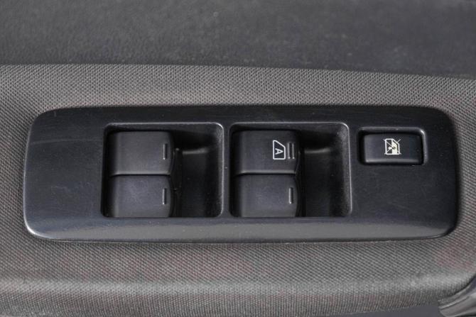 Nissan Qashqai I Рестайлинг с пробегом 2010 года, цена 999 000 рублей, 352000 км, внедорожник, Автокод Объявления