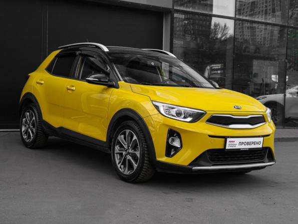 Kia Stonic I с пробегом 2018 года, цена 1 620 000 рублей, 100000 км, внедорожник, Автокод Объявления