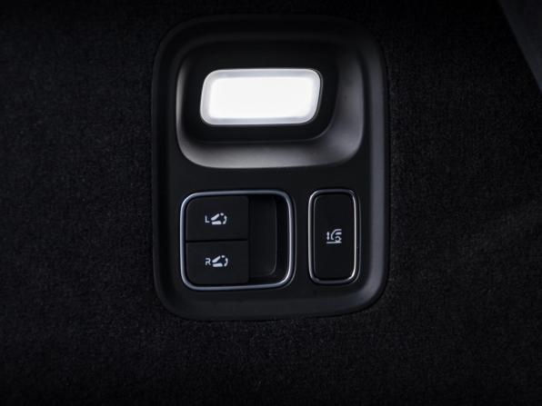 Li Auto (Lixiang) L9 I Рестайлинг с пробегом 2024 года, цена 7 478 000 рублей, 21844 км, внедорожник, Автокод Объявления