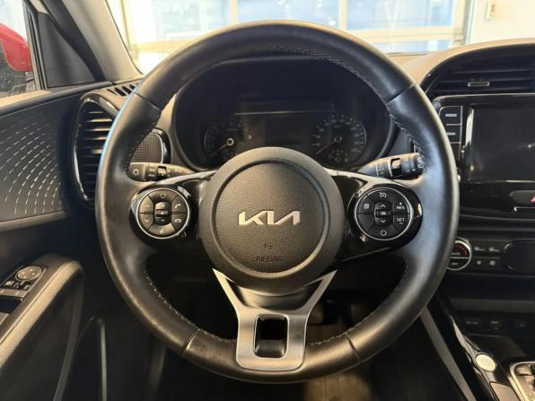 Kia Soul III Рестайлинг с пробегом 2022 года, цена 2 450 000 рублей, 21121 км, хэтчбек, Автокод Объявления
