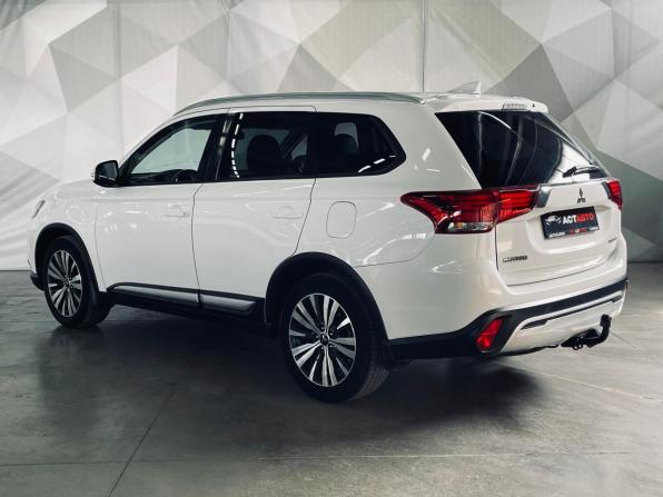 Mitsubishi Outlander III Рестайлинг 3 с пробегом 2019 года, цена 2 150 000 рублей, 225424 км, внедорожник, Автокод Объявления