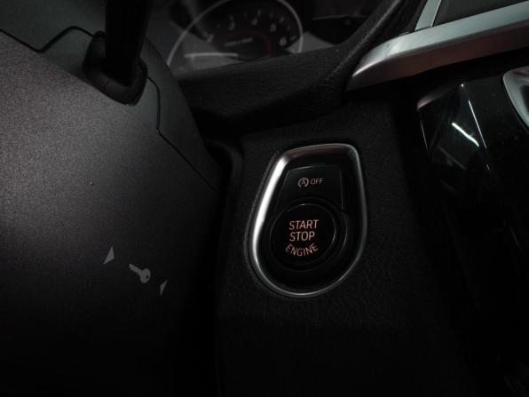 BMW 3 серии VI (F3x) Рестайлинг с пробегом 2016 года, цена 2 332 000 рублей, 197554 км, седан, Автокод Объявления