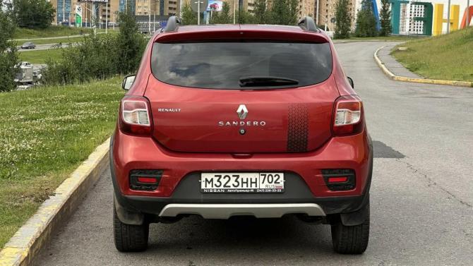 Renault Sandero II с пробегом 2018 года, цена 1 275 000 рублей, 105193 км, хэтчбек, Автокод Объявления